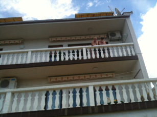 Apartman 4 balkon i loggia